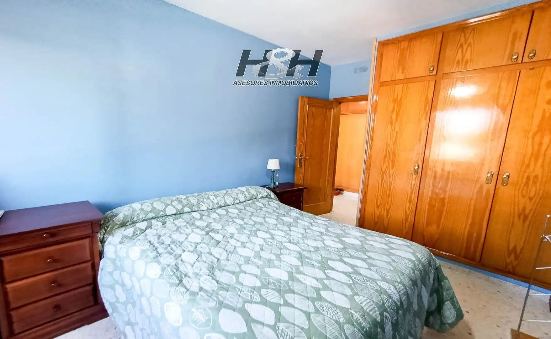 Dormitori de Casa o xalet en venda en Riba-roja de Túria amb Aire condicionat, Calefacció i Jardí privat