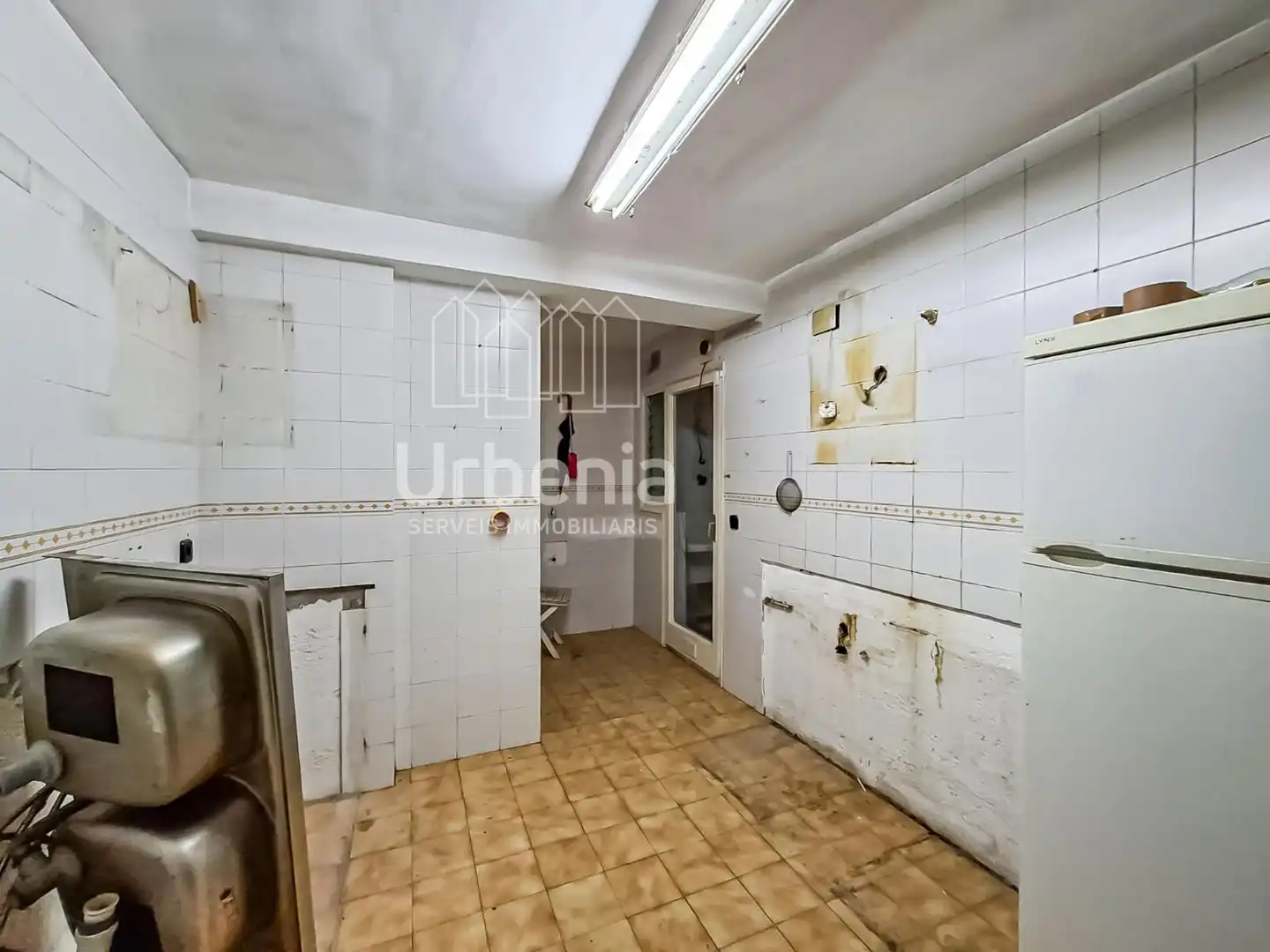 Cocina de Piso en venta en Premià de Mar con Calefacción, Terraza y Piscina