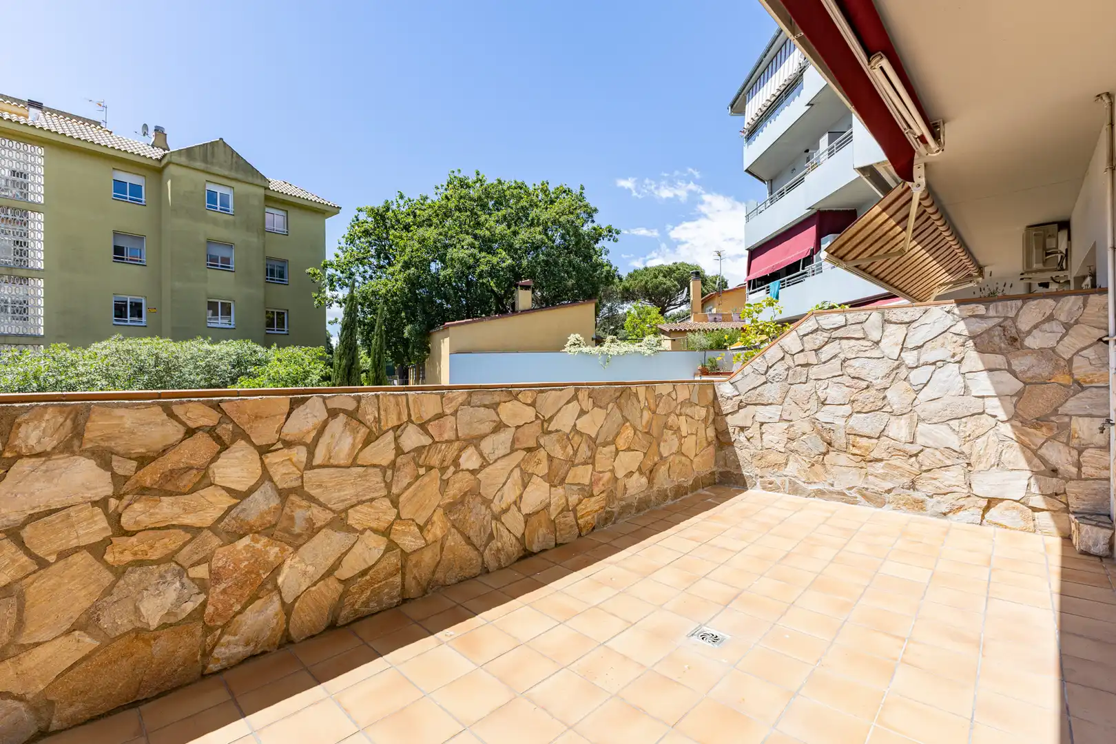 Terrassa de Pis en venda en Blanes amb Aire condicionat, Calefacció i Jardí privat