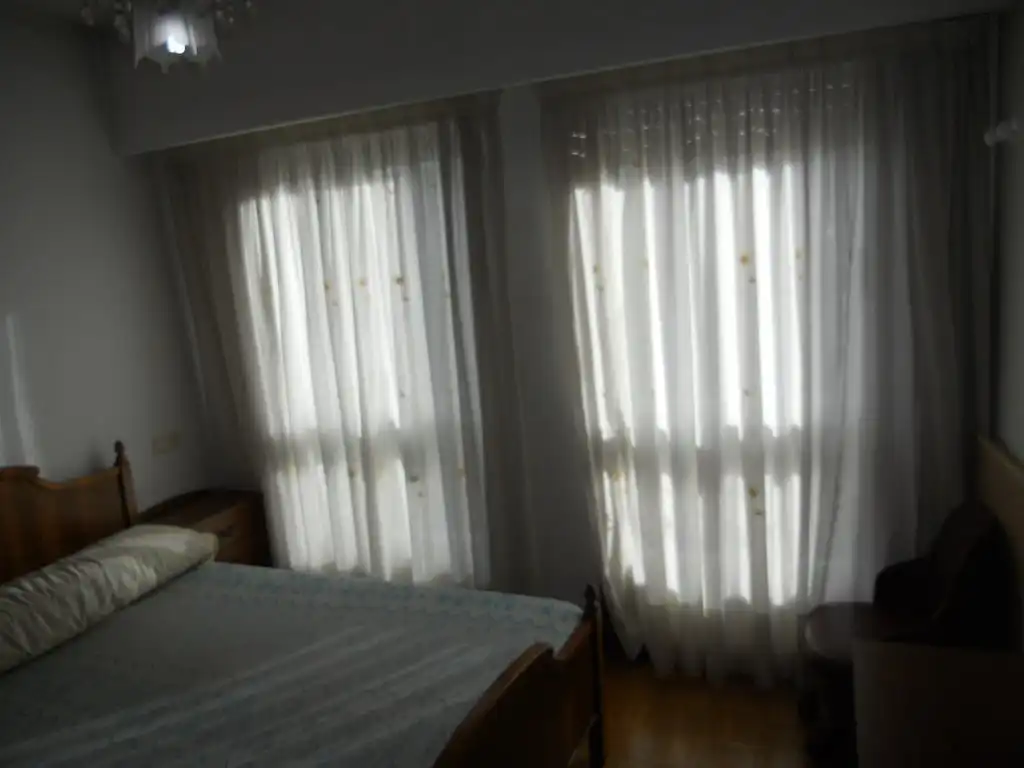 Habitación de Piso en venta en Ames con Calefacción, Trastero y Amueblado