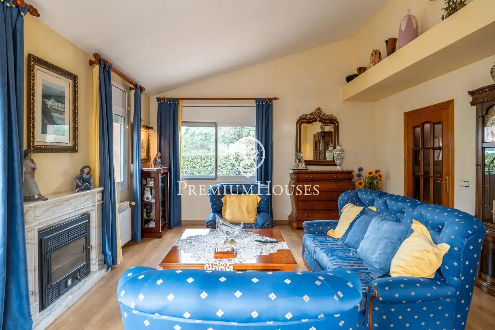 Sala d'estar de Casa o xalet en venda en Salou amb Aire condicionat, Calefacció i Jardí privat