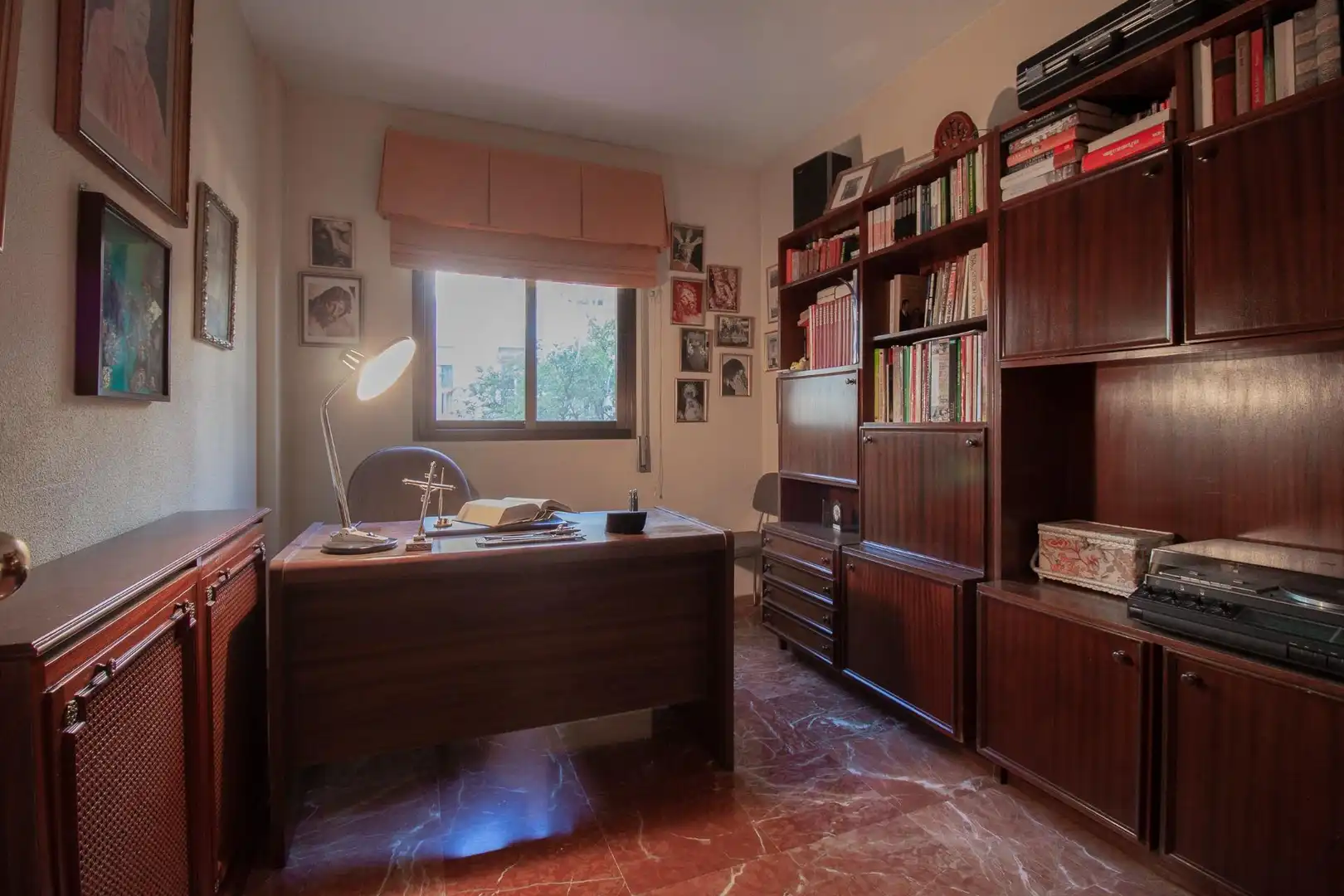Bedroom of Flat for sale in Sevilla  with Air Conditioner, Heating and Community pool