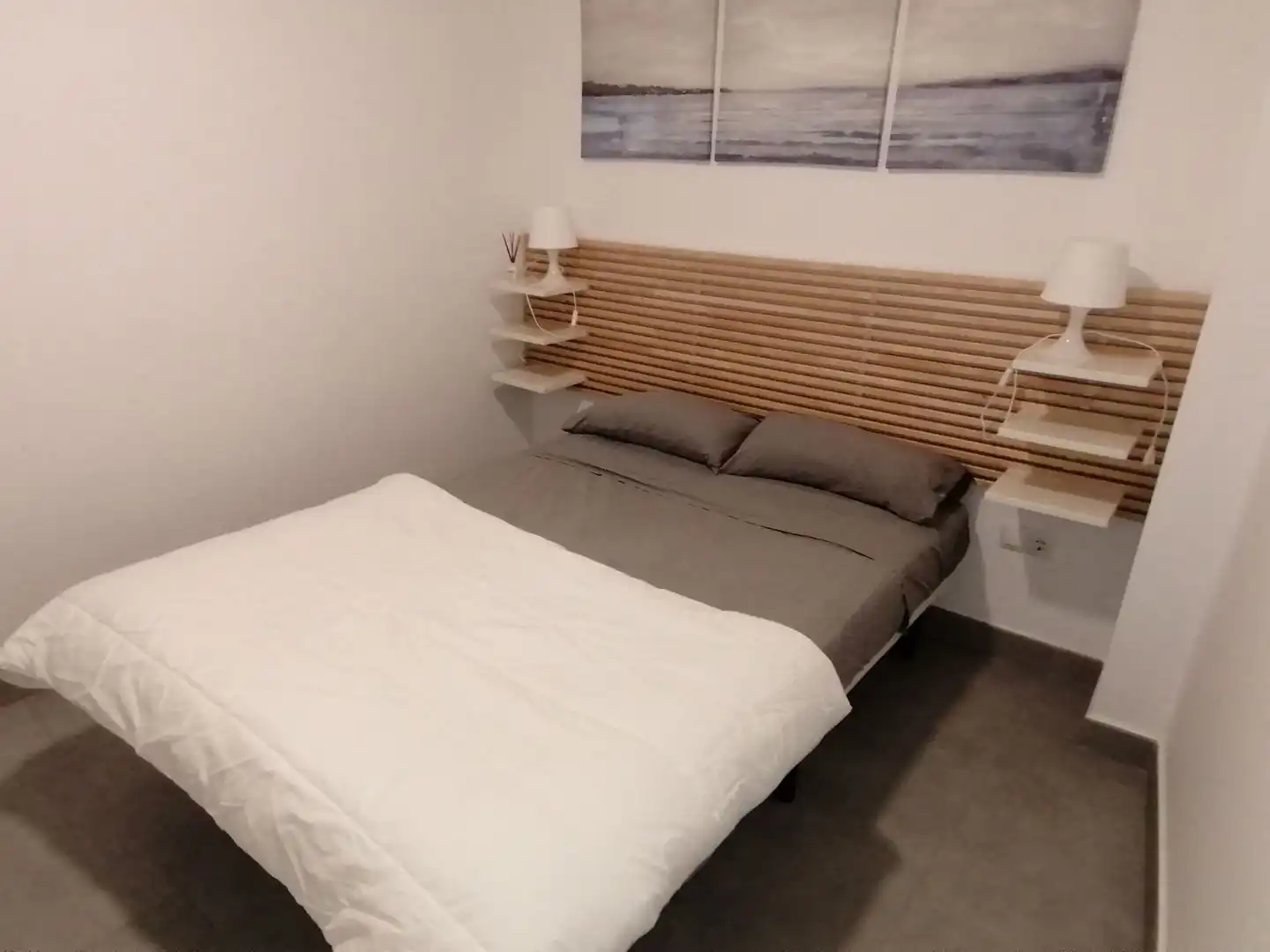 Bedroom of Flat for rent in Algeciras  with Furnished