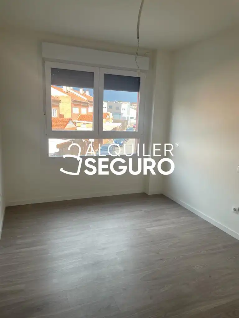 Bedroom of Flat for rent in Villalbilla  with Air Conditioner, Heating and Terrace
