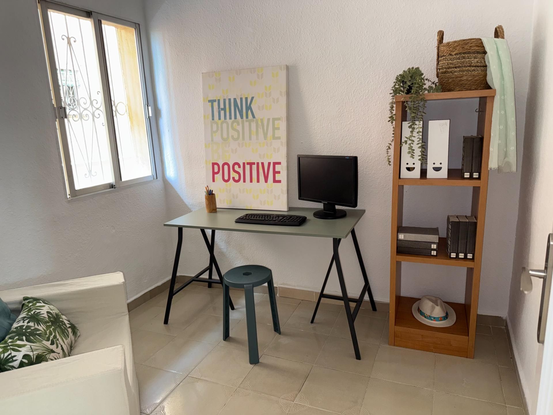 Pis en venda en  Almería Capital amb Balcó i Alarma