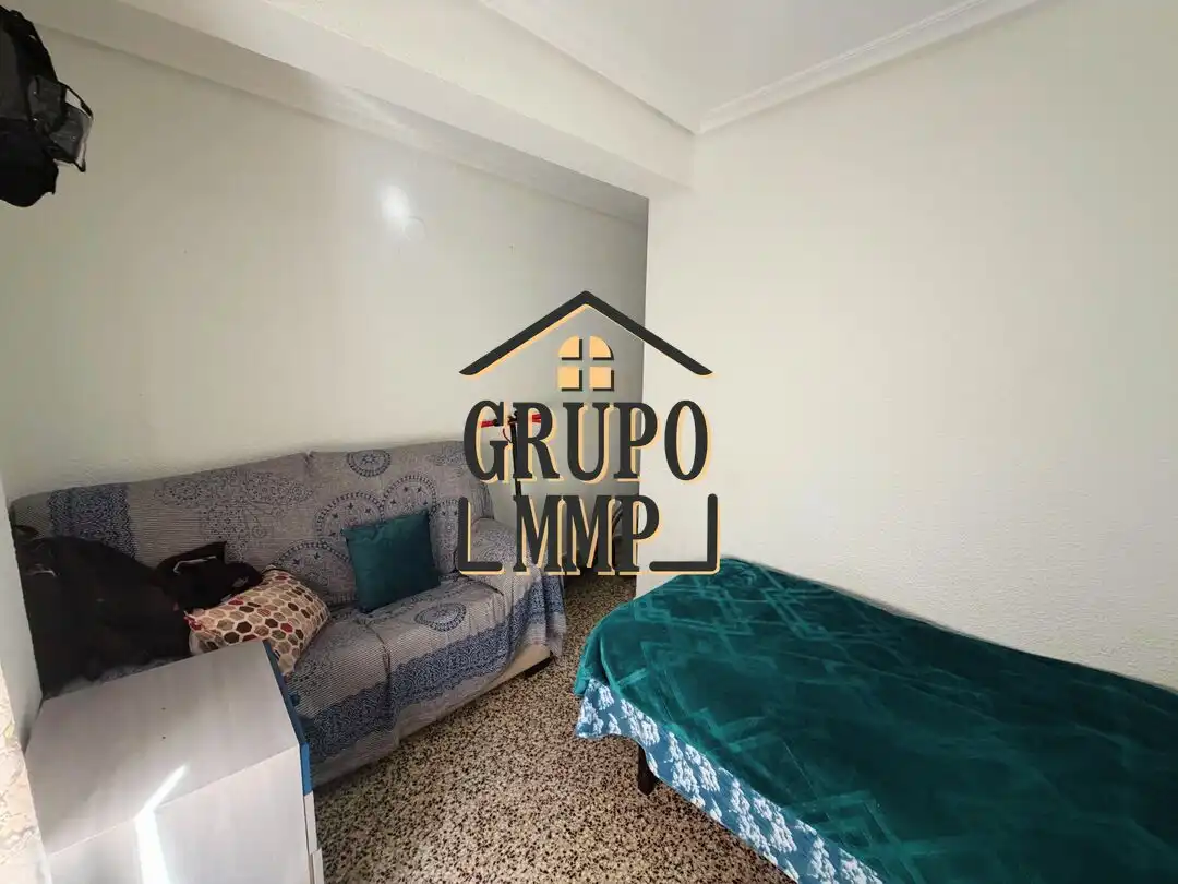 Vista exterior de Piso en venta en Castellón de la Plana / Castelló de la Plana con Aire acondicionado, Calefacción y Amueblado