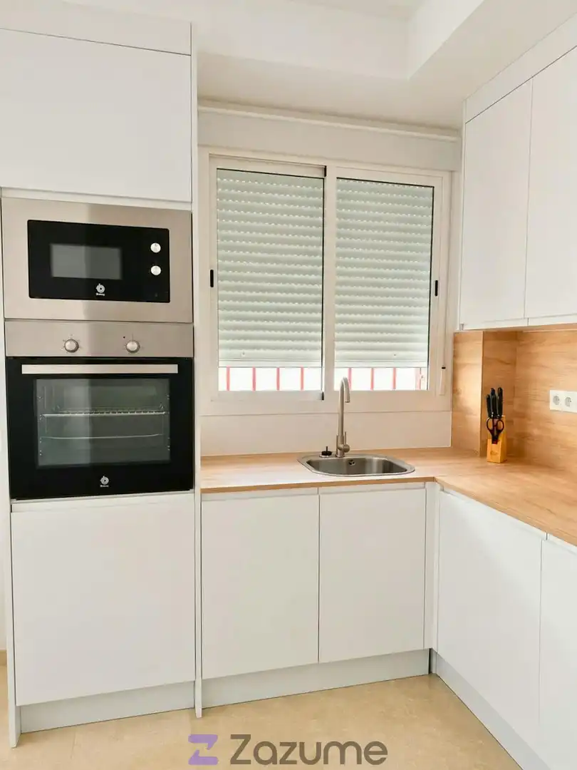 Appartement compact à louer à C. Heliche, imagen 6