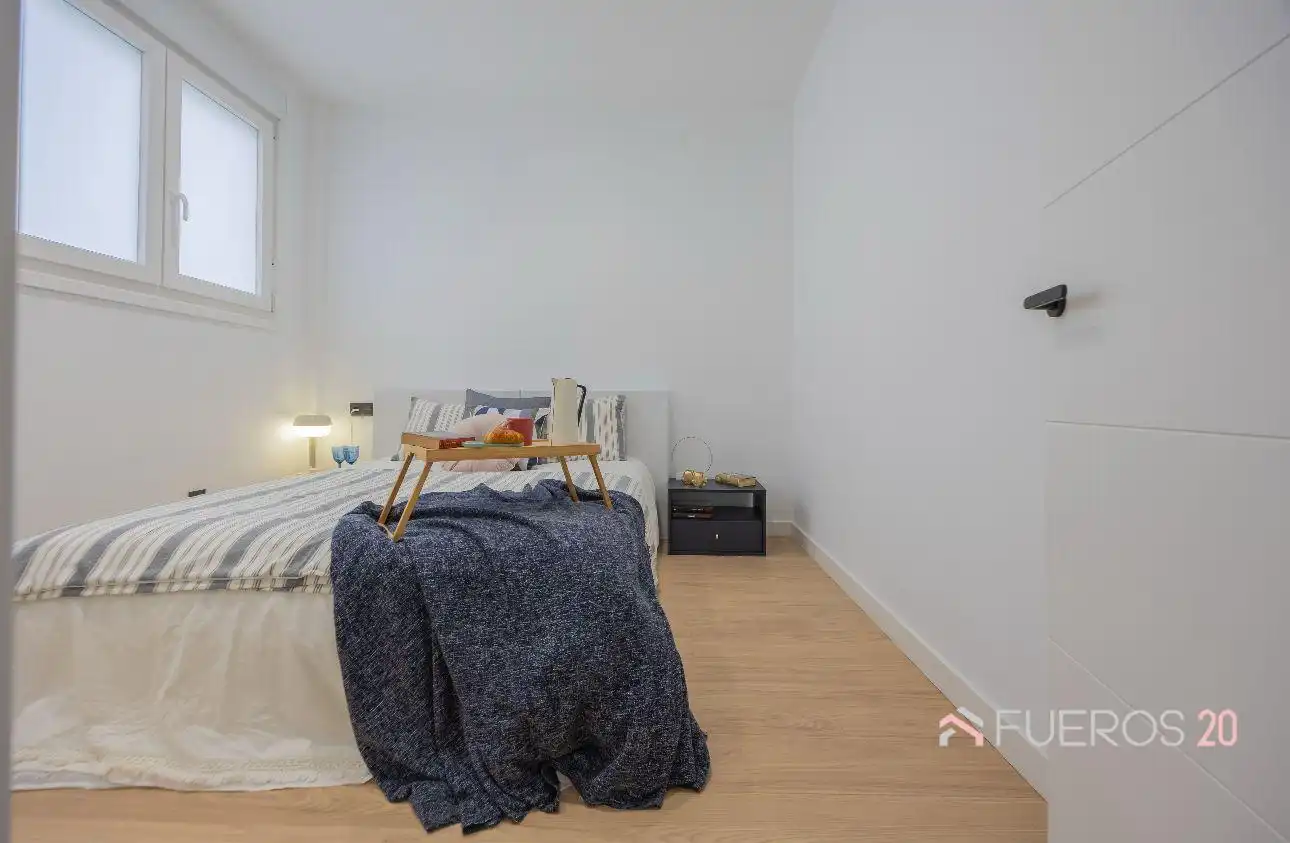 Habitación de Piso en venta en Getxo  con Calefacción y Amueblado