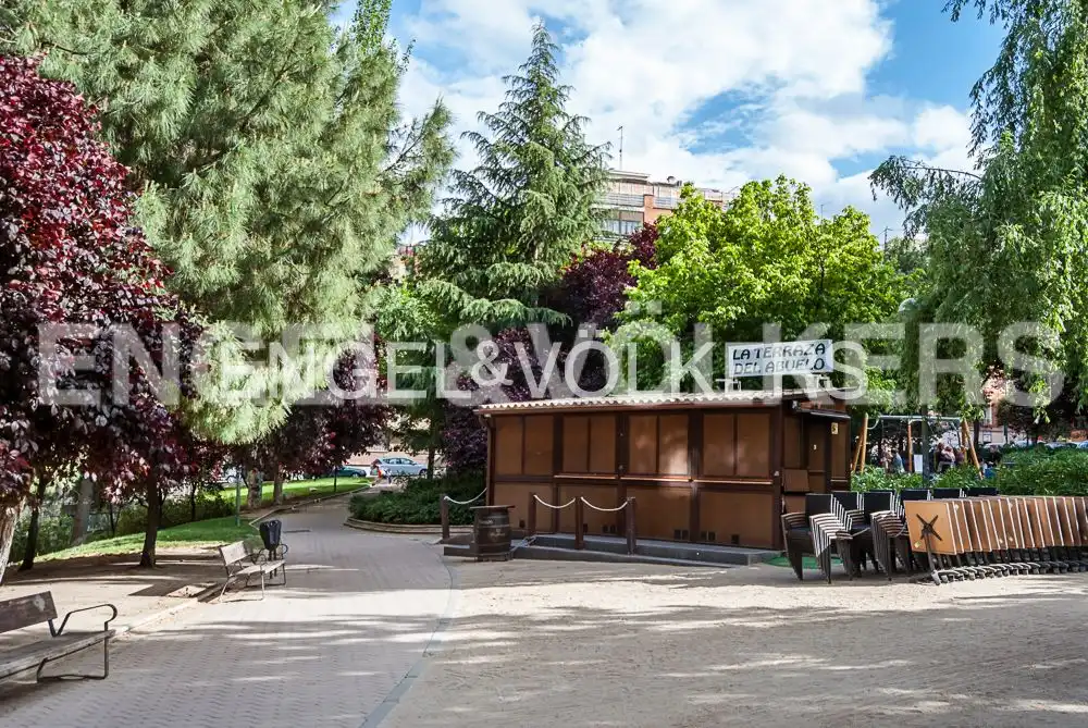 Vista exterior de Apartament de lloguer en Madrid amb Aire condicionat i Calefacció