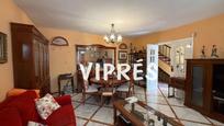 Sala d'estar de Casa adosada en venda en Cáceres Capital amb Aire condicionat, Calefacció i Terrassa