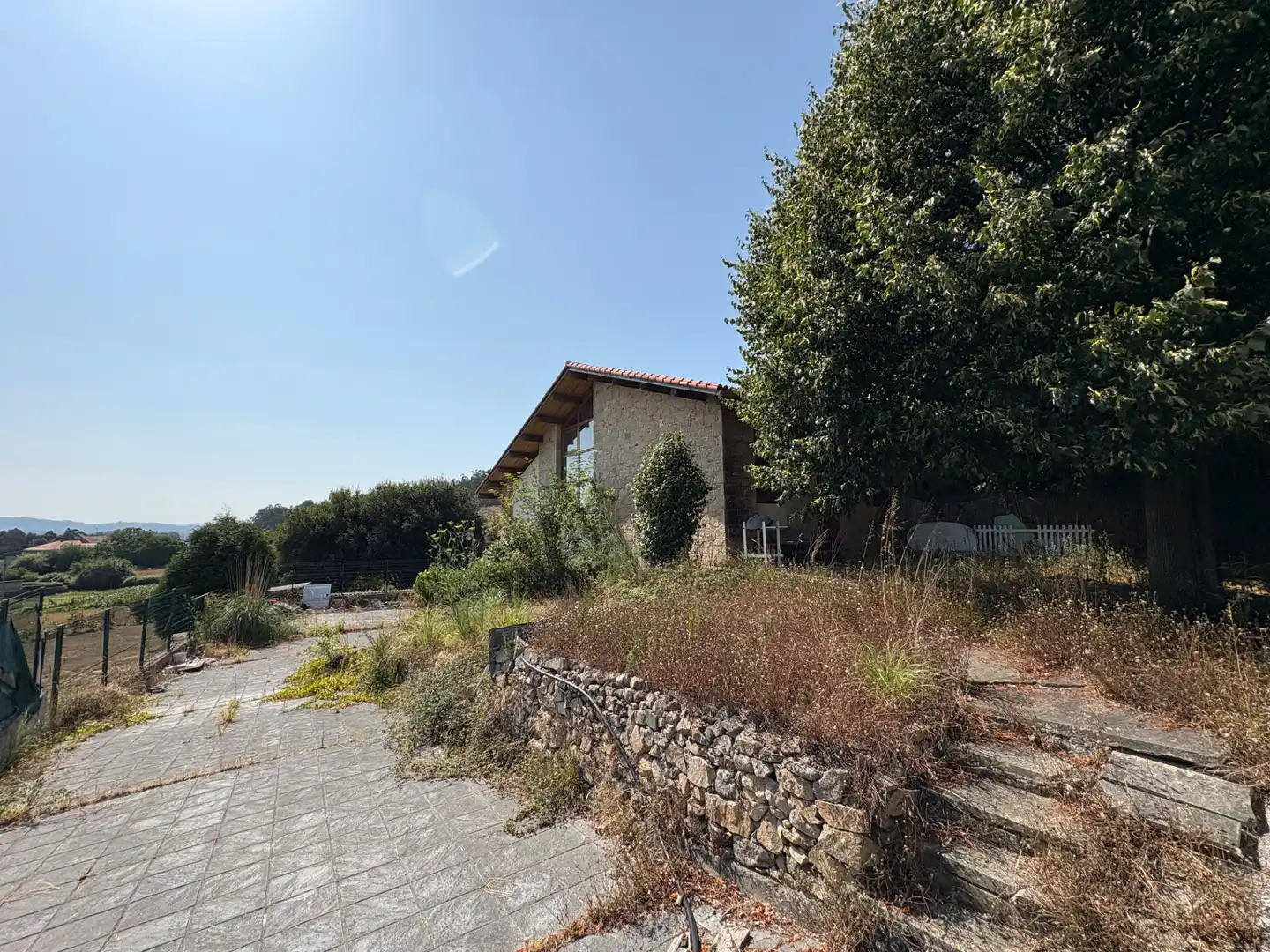 Vista exterior de Casa adosada en venda en Arteixo amb Jardí privat