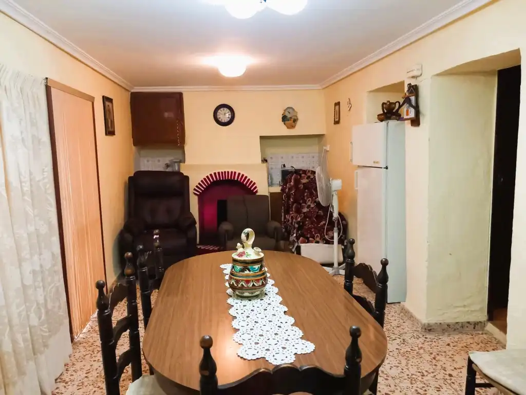 Dining room of Houses for sale in Calles  with Private garden, Terrace and Storage room