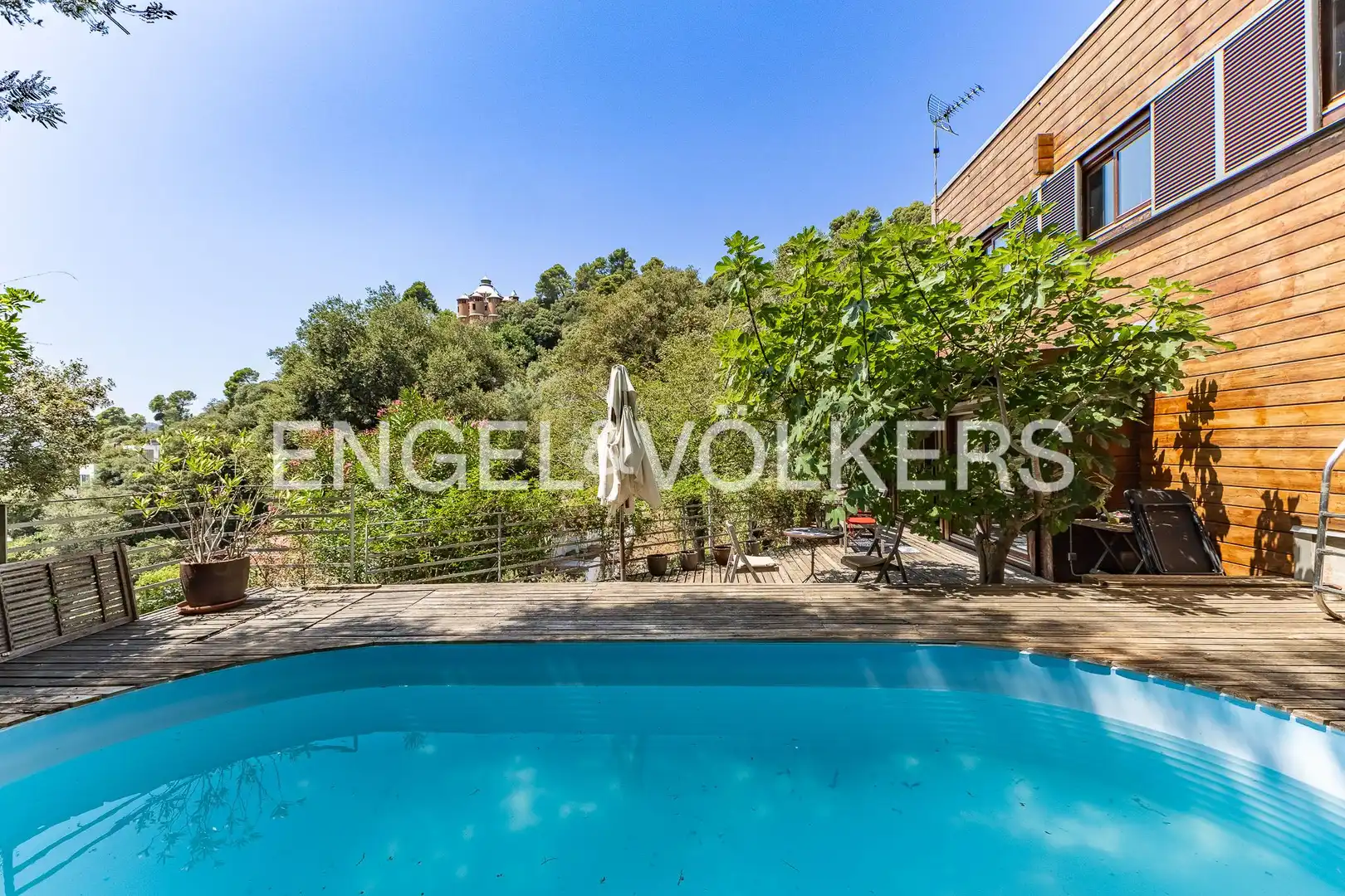 Piscina de Casa o chalet en venta en Barcelona con Calefacción, Jardín privado y Parquet