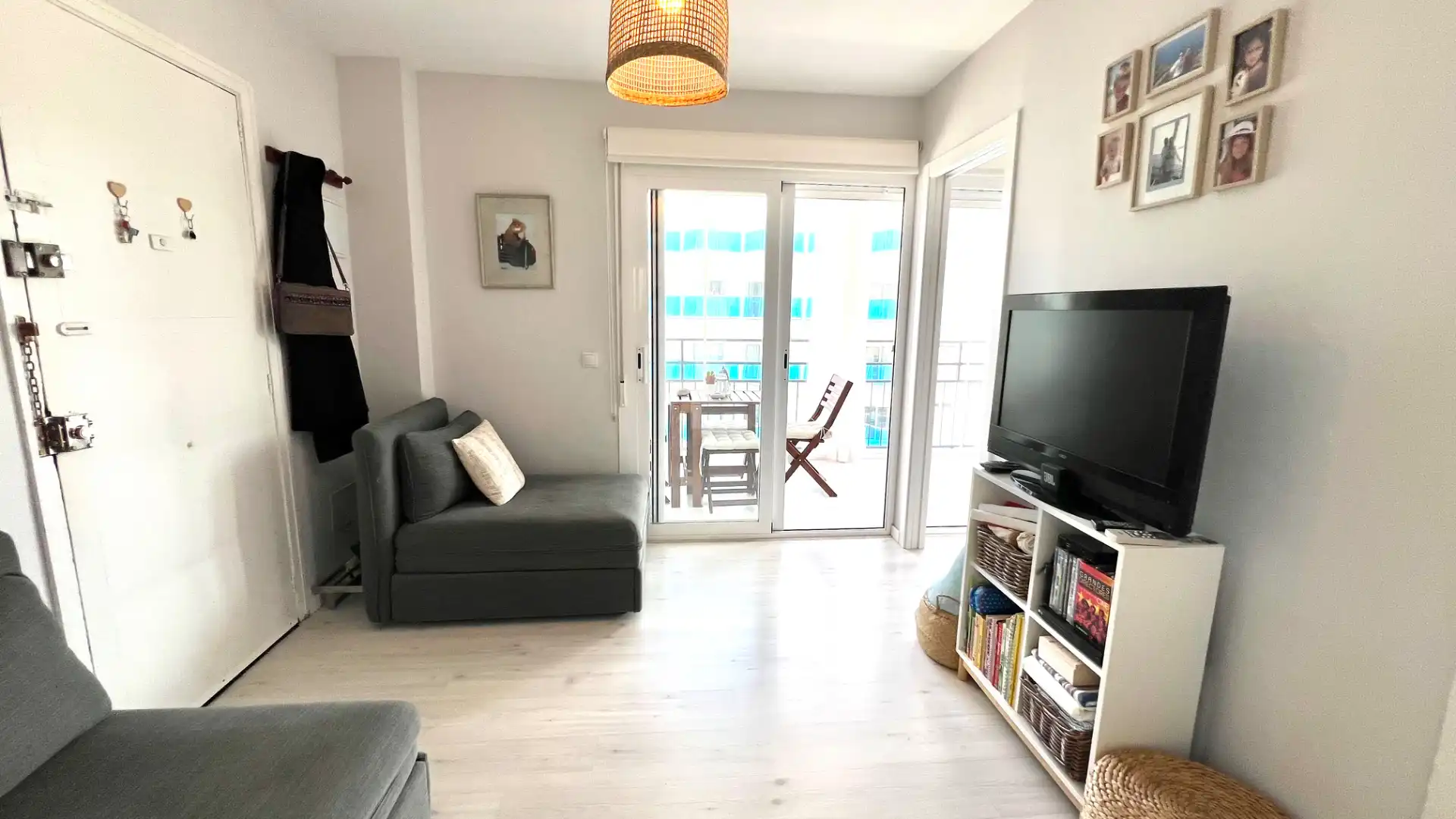 Living room of Apartments for sale in Calvià  with Air Conditioner, Terrace and Furnished