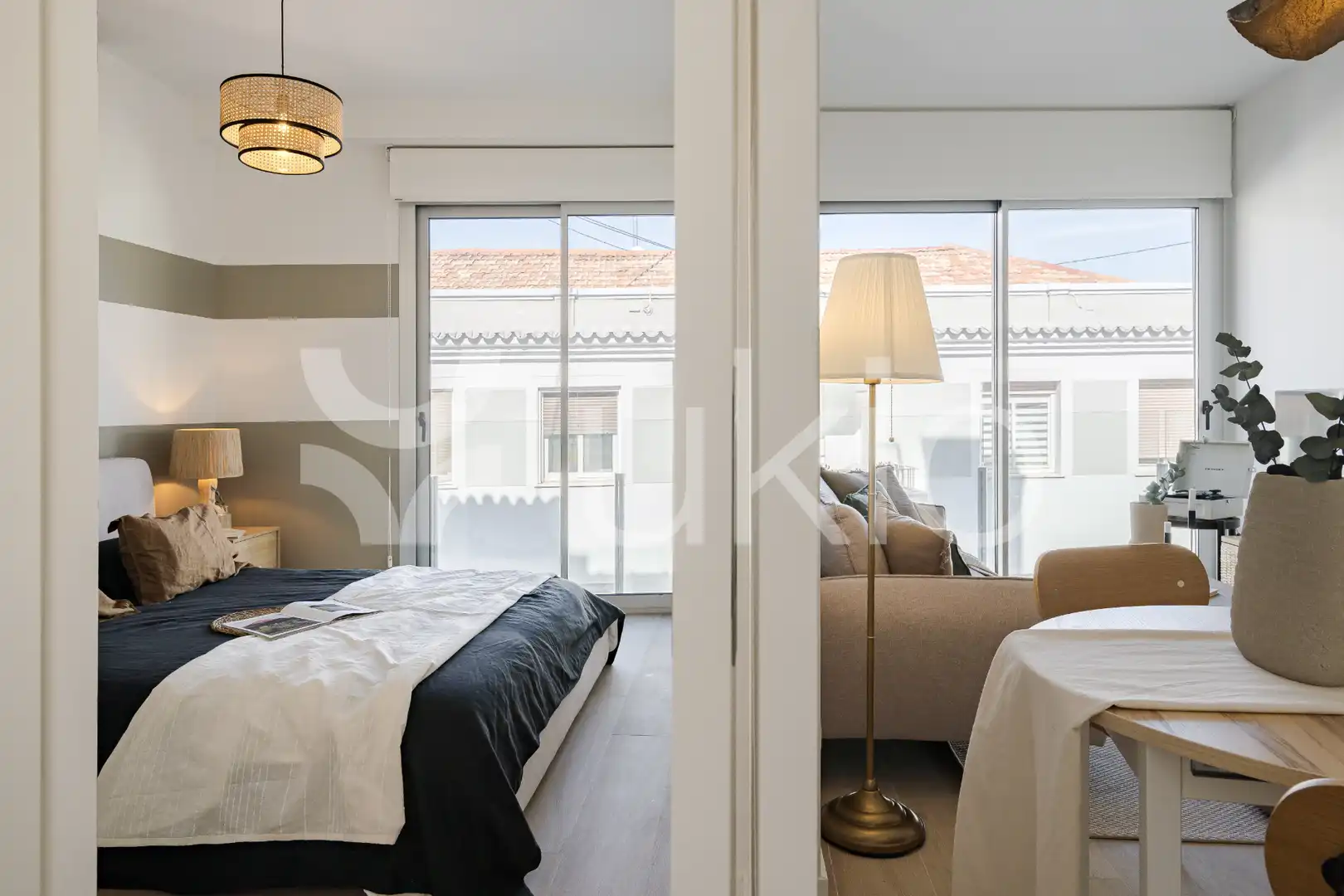 Dormitori de Apartament de lloguer en Madrid amb Aire condicionat, Calefacció i Moblat