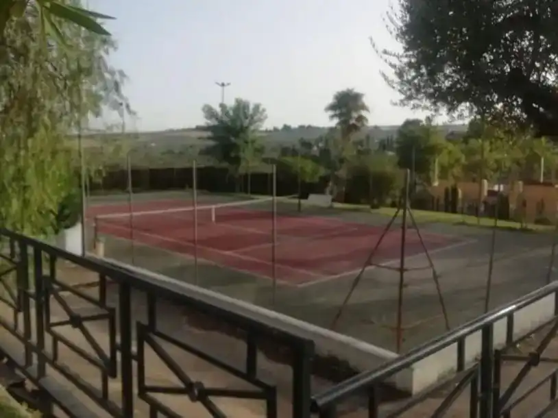 Terrassa de Casa o xalet en venda en Espartinas amb Aire condicionat, Jardí privat i Piscina
