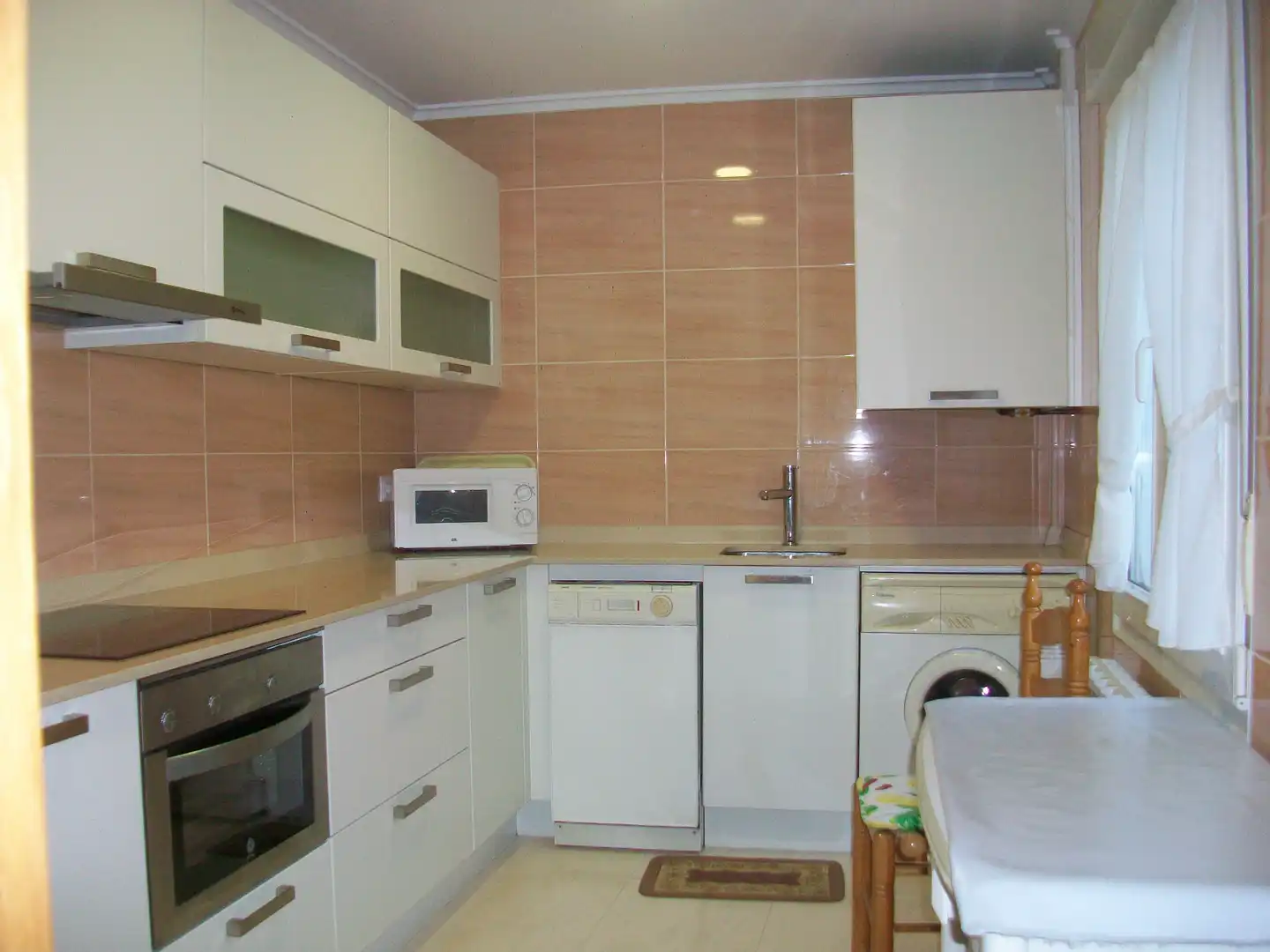 Cocina de Piso de alquiler en Santander con Calefacción y Amueblado