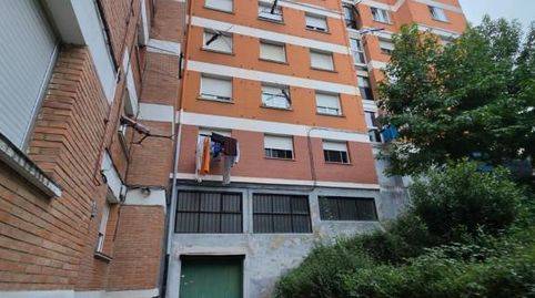 Foto 4 de Piso en venta en Karmelo Torre Kalea, 25, Kalero - Basozelai, Basauri