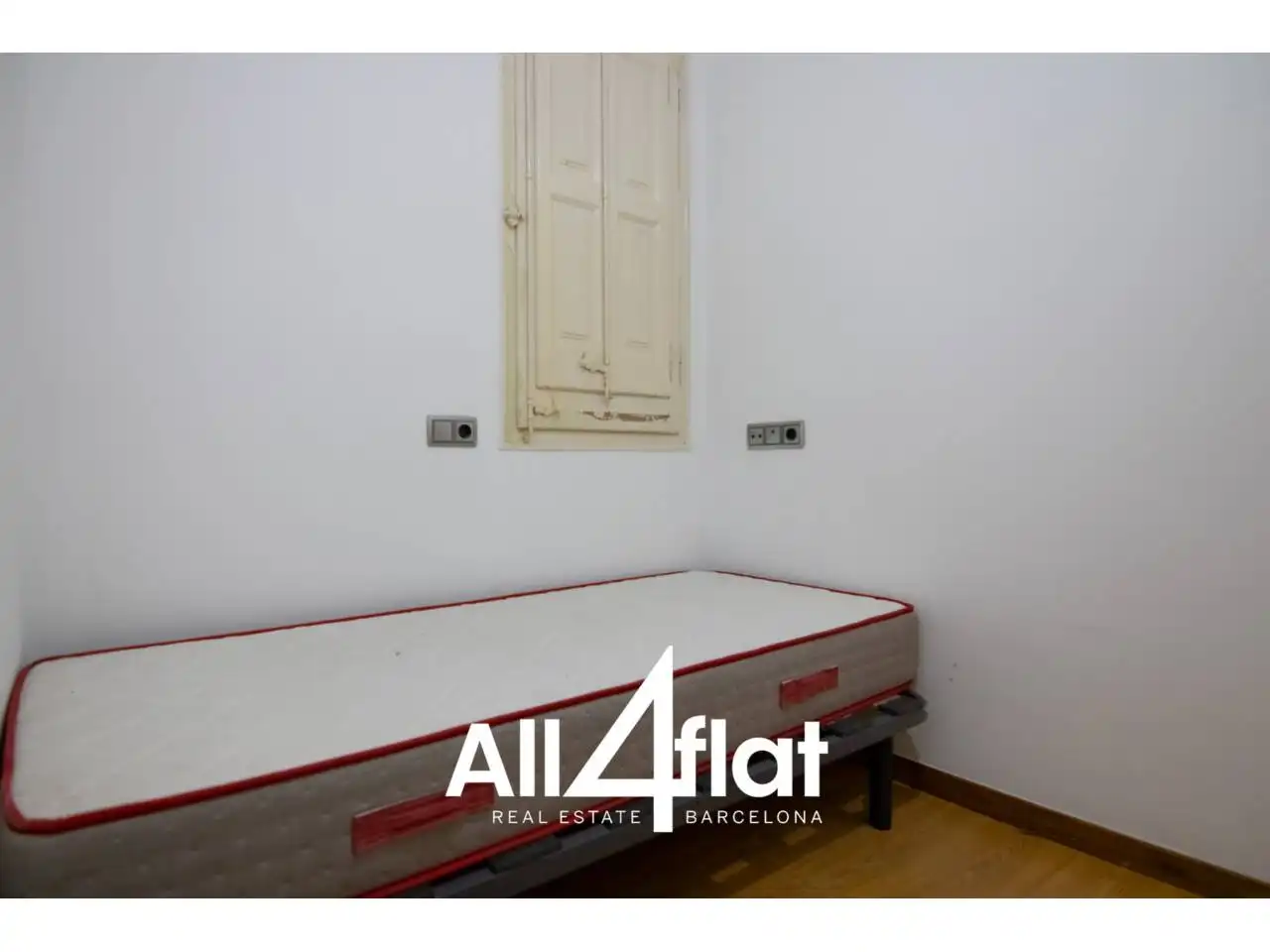 Piso con terraza en venta en Calle DIPUTACIO, imagen 24
