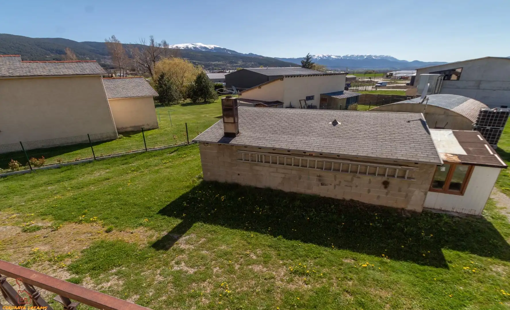 Exterior view of Houses for sale in Osséja  with Heating, Private garden and Parquet flooring