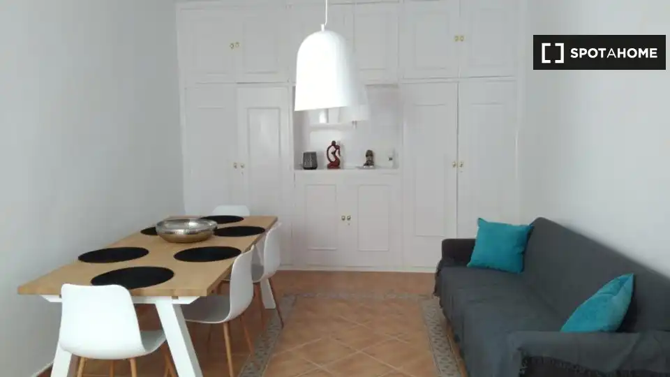 Room in Ciudad Jardín - Tagarete - El Zapillo