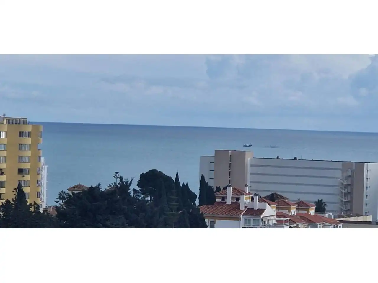 Vista exterior de Ático en venta en Benalmádena con Aire acondicionado, Calefacción y Terraza