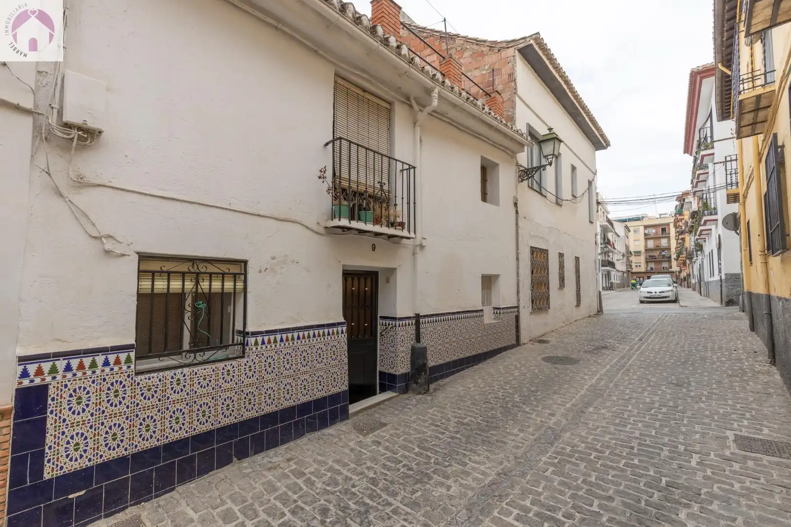 Vista exterior de Casa adosada en venda en Granada amb Terrassa