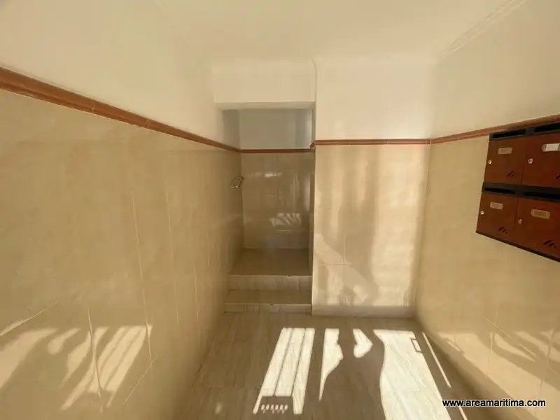 Piso en venta en Valencia con Amueblado, Horno y Lavadora
