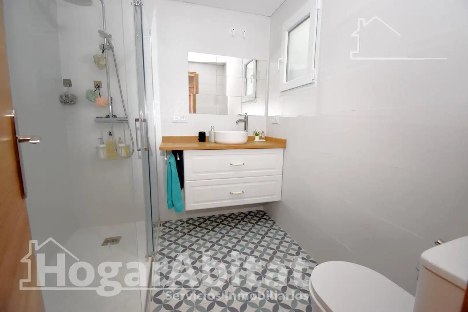 Baño de Planta baja en venta en Burjassot con Aire acondicionado, Calefacción y Terraza