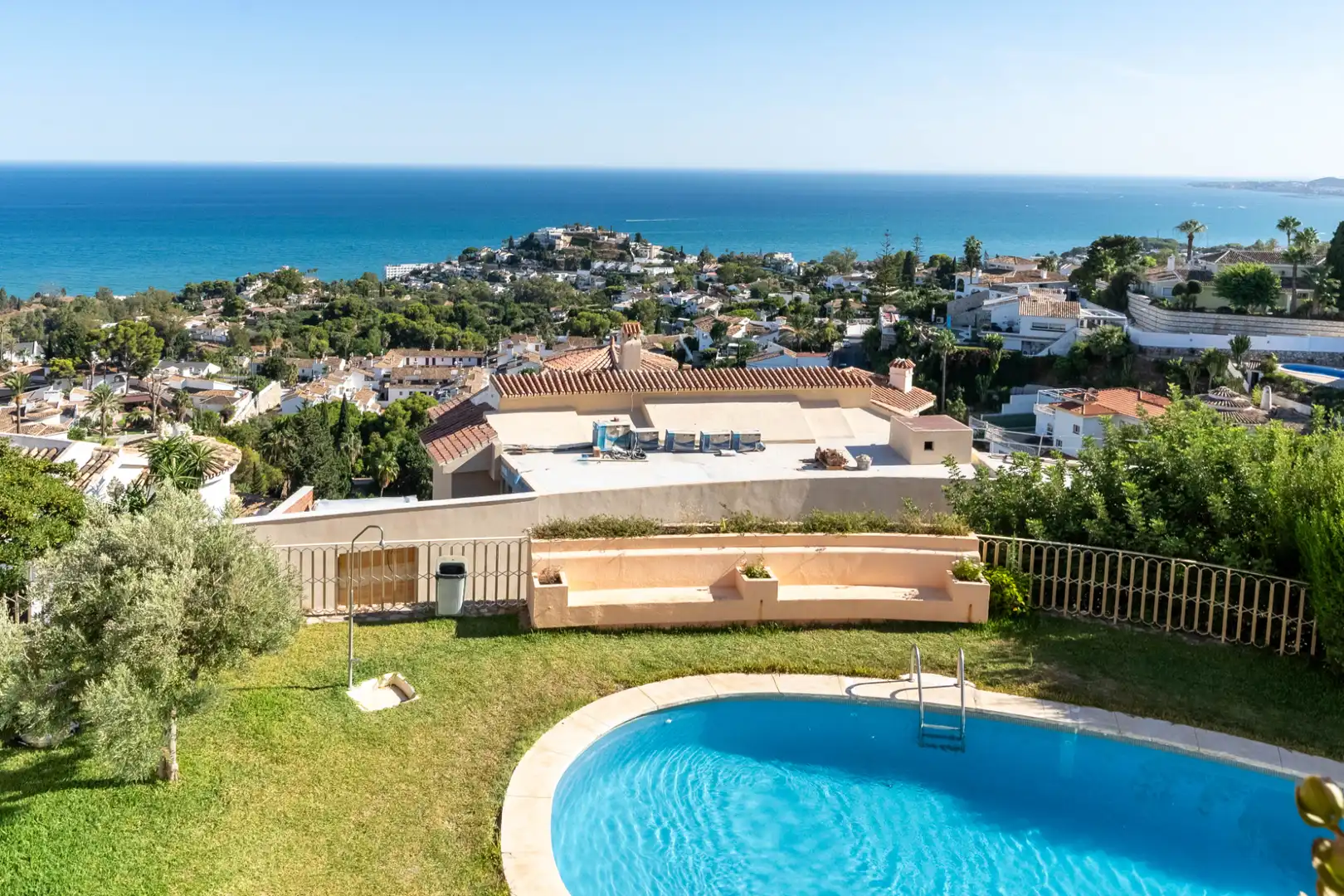 Piscina de Pis en venda en Benalmádena amb Aire condicionat, Terrassa i Rentadora