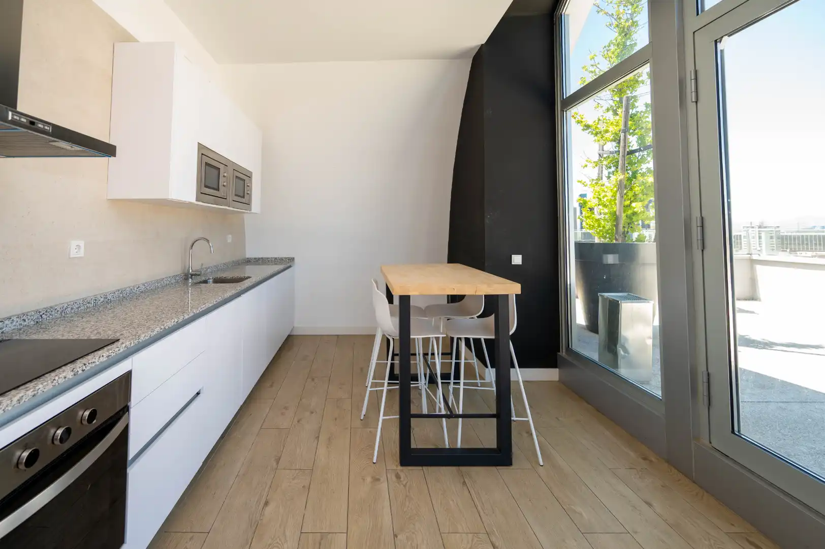 Cuina de Apartament de lloguer en Madrid amb Aire condicionat, Calefacció i Traster