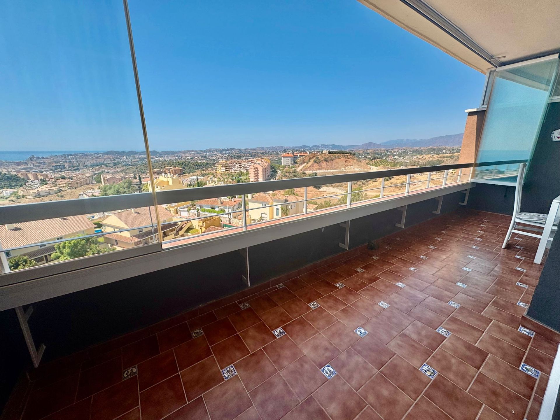Exterior view of Apartment for sale in Fuengirola  with Terrace, Furnished and Oven