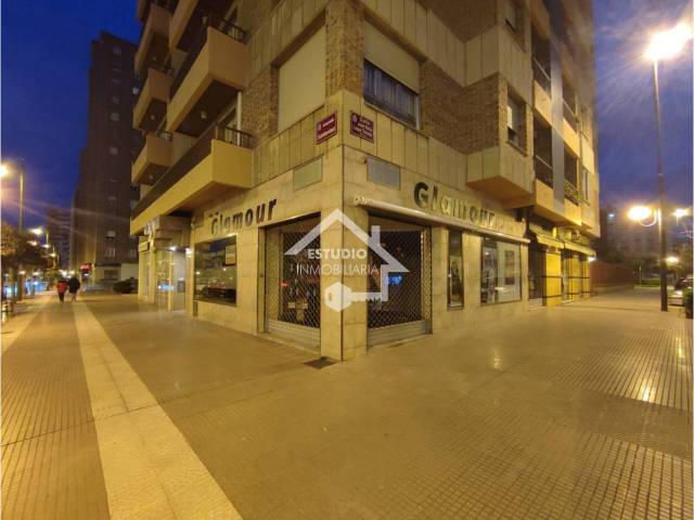 Local comercial en Alquiler en Avenida Solidaridad en Residencia