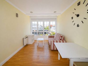 Piso en venta en Calle Restollal 71