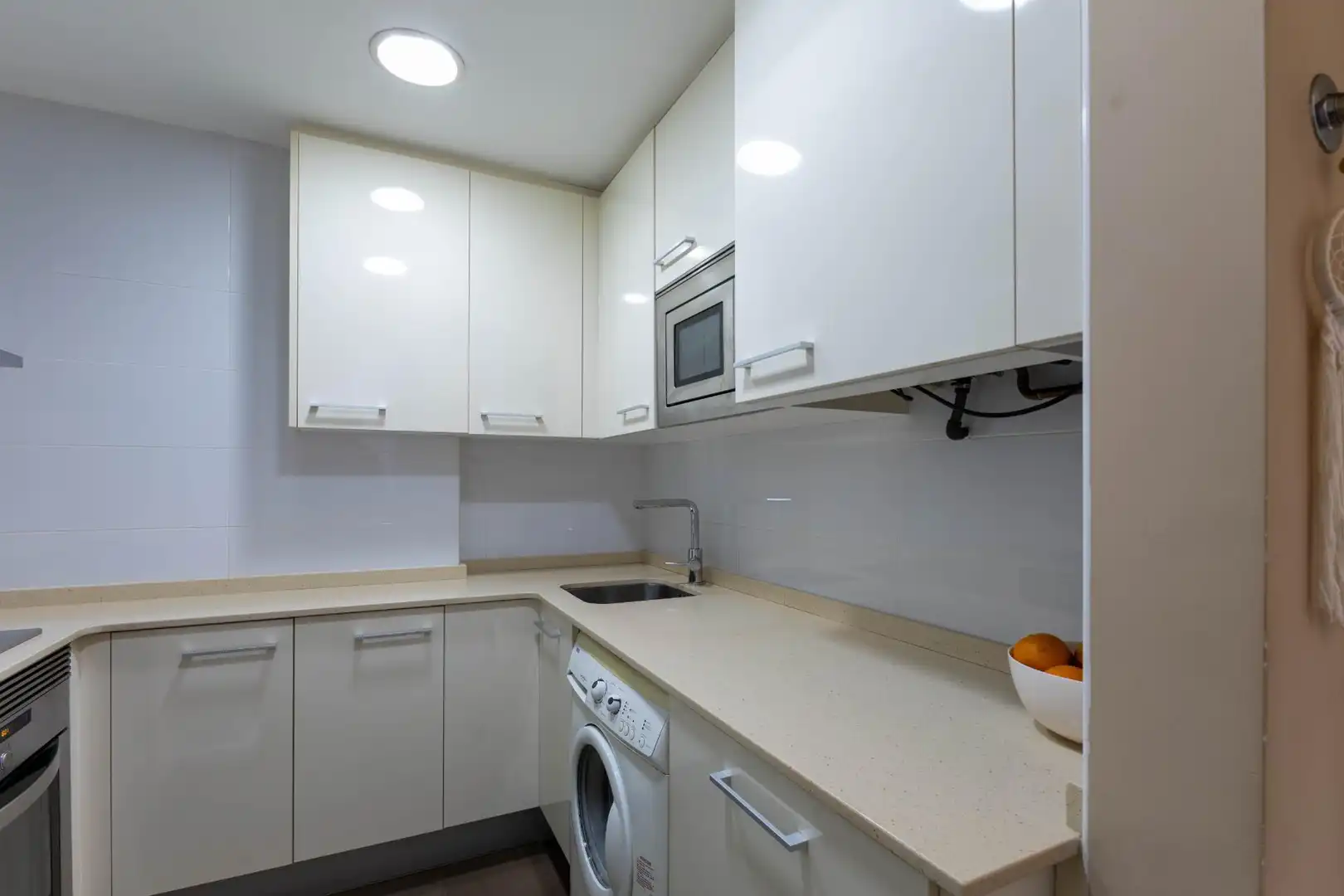 Cuina de Pis en venda en Barcelona amb Calefacció i Moblat