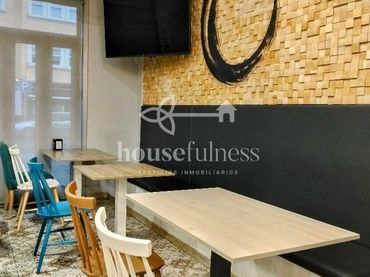 Business premises for sale in A Malata - Catabois - Ciudad Jardín