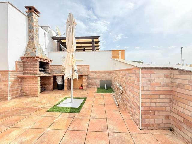 Casa adosada en Venta en Capuchinos - Los Olivos