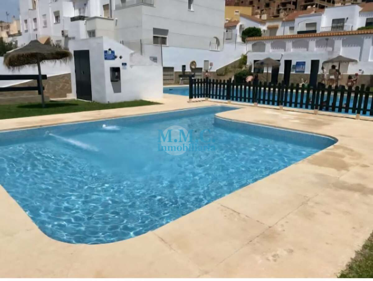 Piscina de Dúplex en venta en Roquetas de Mar con Aire acondicionado, Trastero y Amueblado