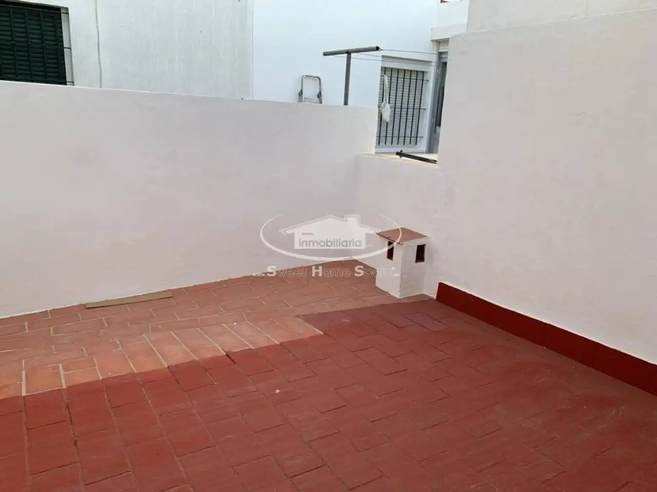 Terrassa de Casa adosada en venda en Sanlúcar de Barrameda amb Aire condicionat, Terrassa i Moblat