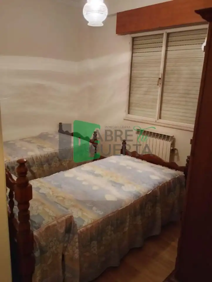 Habitación de Piso en venta en Ourense Capital  con Calefacción y Terraza