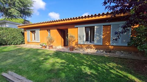 ALQUILER DE TEMPORADA. Vivienda en una sola planta, muy bien ubicada en Can Tolra. Cabrils.