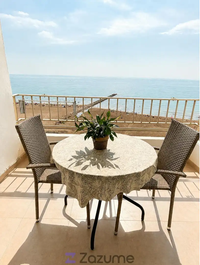 Terrasse von Wohnung zur Miete in El Puig de Santa Maria mit Privatgarten, Terrasse und Schwimmbad