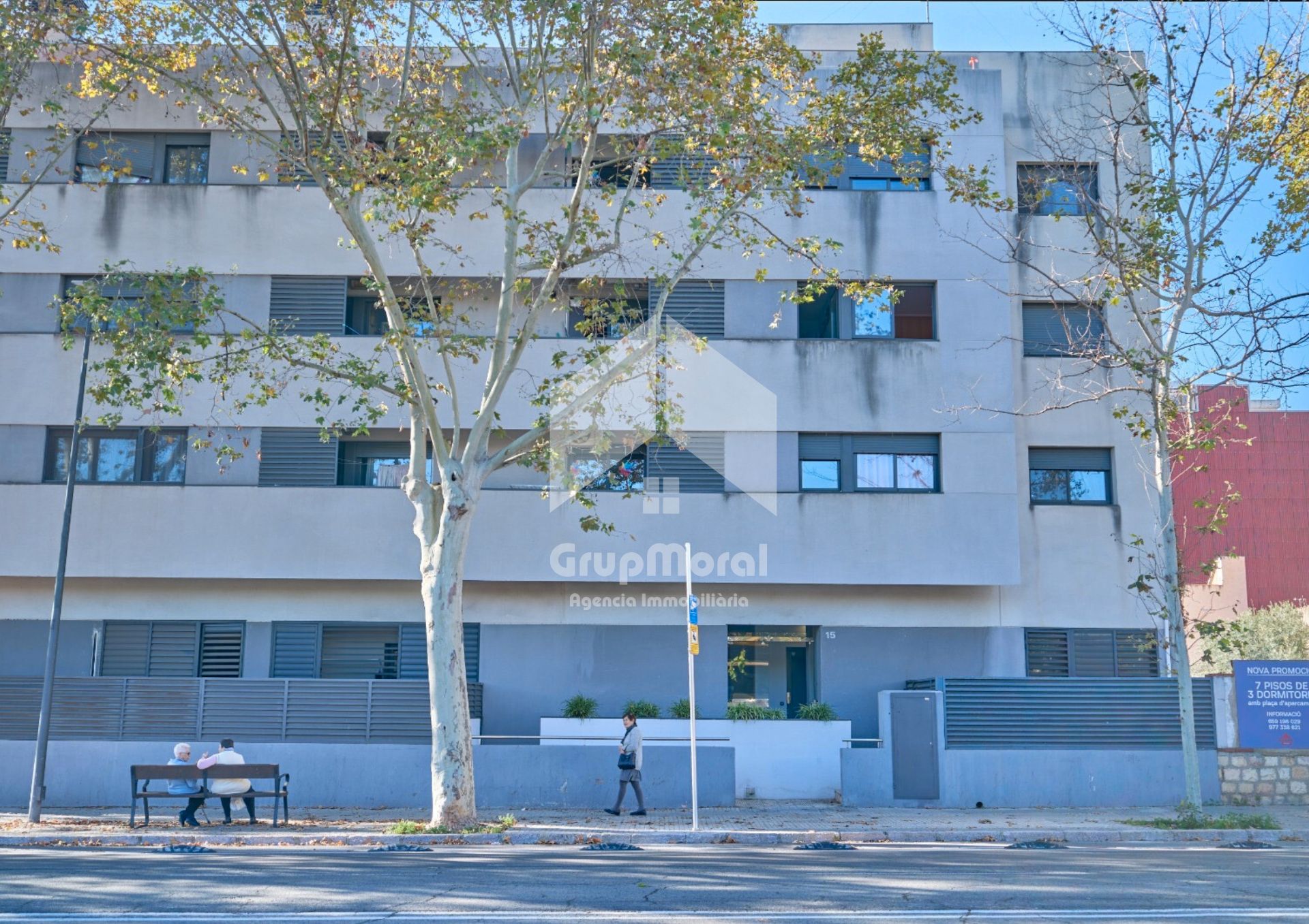 Vista exterior de Pis en venda en Reus amb Aire condicionat, Parquet i Moblat