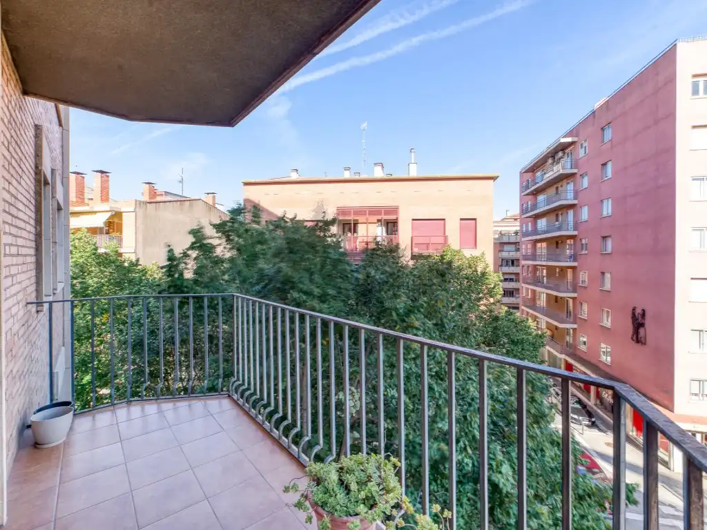 Balcony of Flat for sale in Figueres  with Furnished