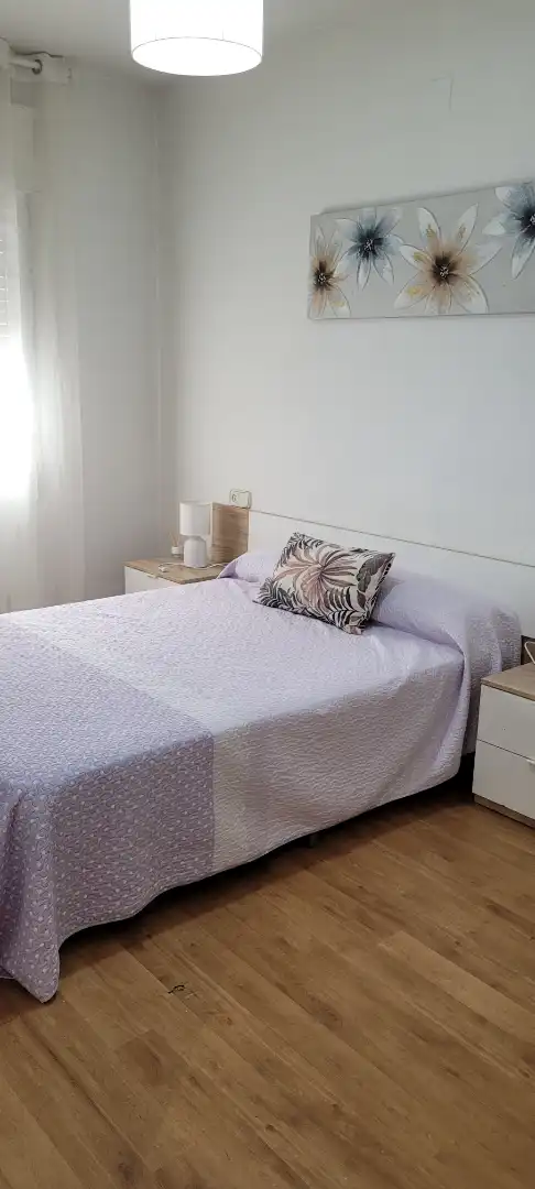 Schlafzimmer von Wohnung zur Miete in Cuenca mit Heizung, Möbliert und Ofen