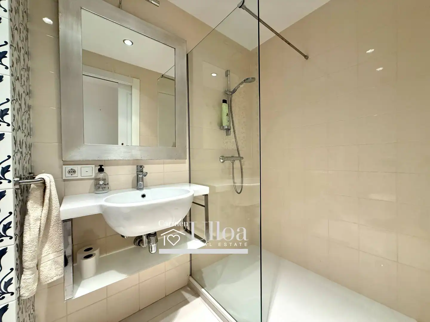 Bany de Apartament en venda en Alicante / Alacant amb Aire condicionat, Calefacció i Jardí privat