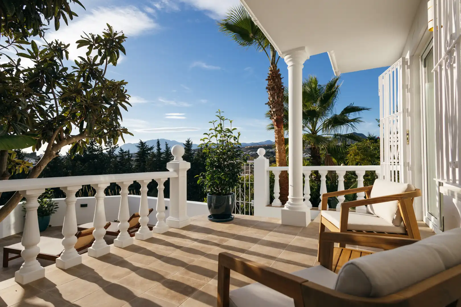 Terrassa de Casa adosada en venda en Estepona amb Aire condicionat, Jardí privat i Terrassa