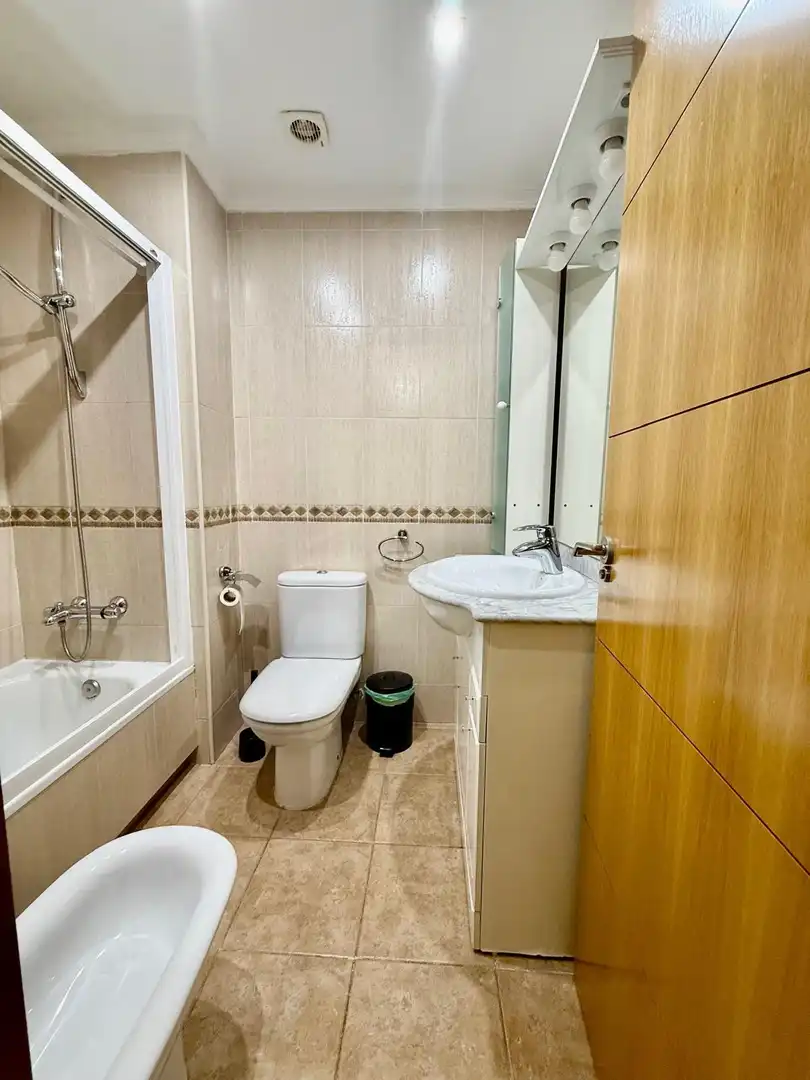 Baño de Piso en venta en Málaga con Aire acondicionado, Calefacción y Terraza