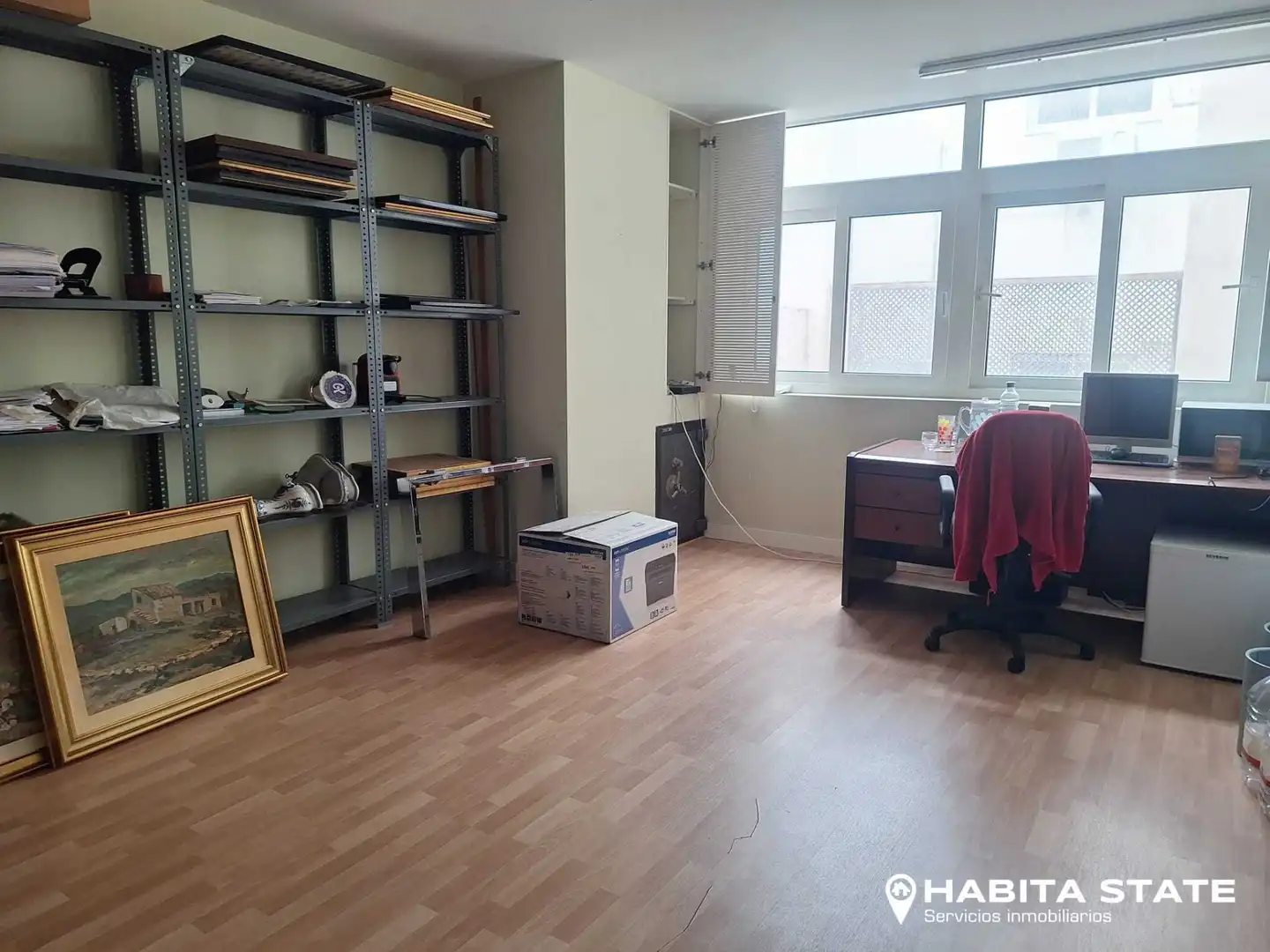 Büro zur Miete in Almería mit Klimaanlage, Heizung und Möbliert