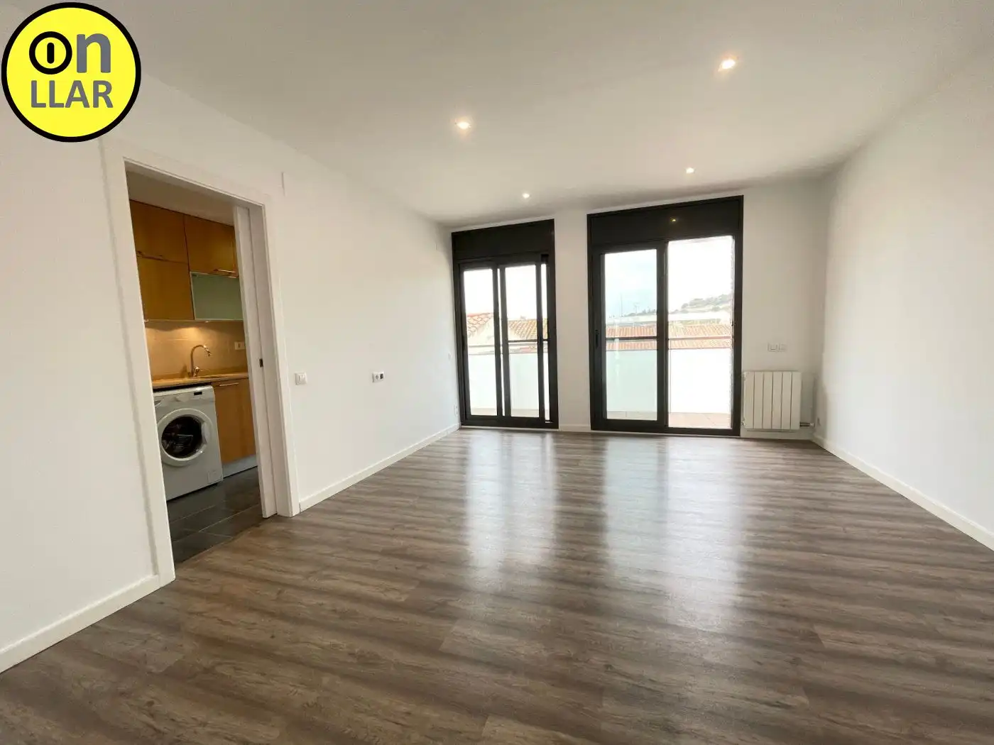 Sala d'estar de Pis en venda en Tiana amb Calefacció, Parquet i Balcó